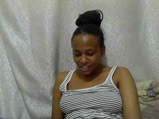 Caroldoly webcam