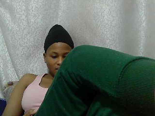 Caroldoly webcam