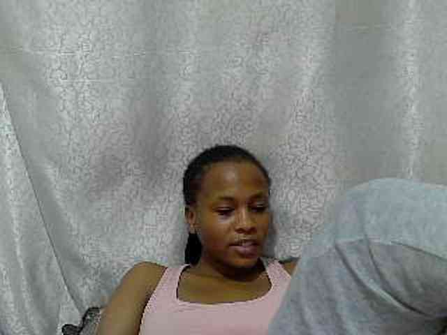 Caroldoly webcam