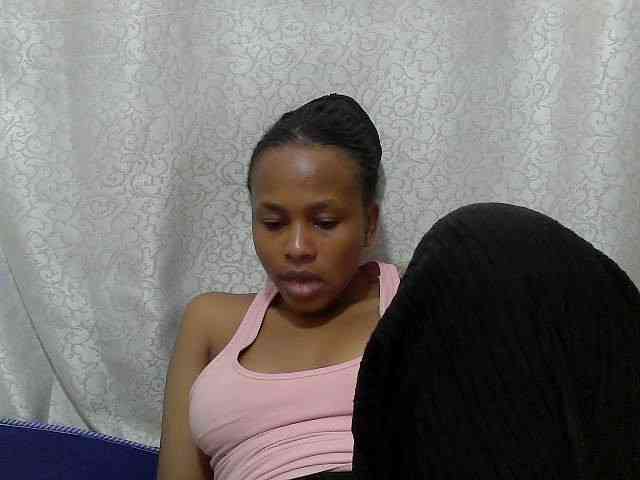 Caroldoly webcam