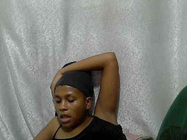 Caroldoly webcam