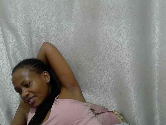 Caroldoly webcam