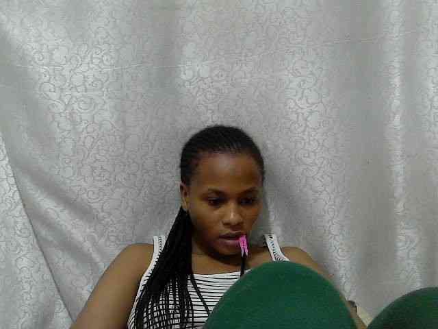 Caroldoly webcam