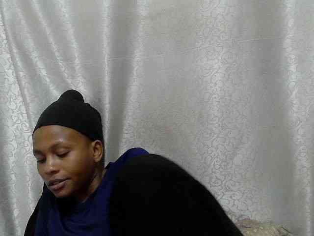 Caroldoly webcam