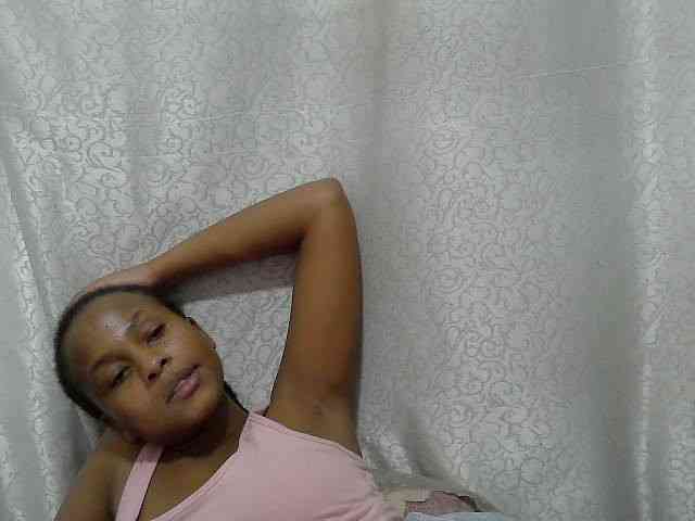 Caroldoly webcam
