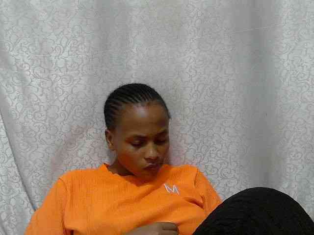 Caroldoly webcam