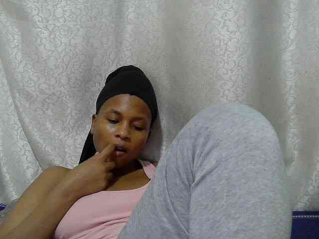 Caroldoly webcam