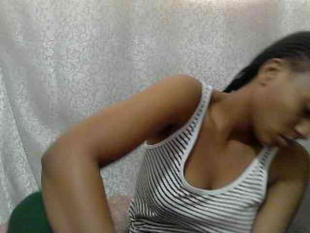 Caroldoly webcam