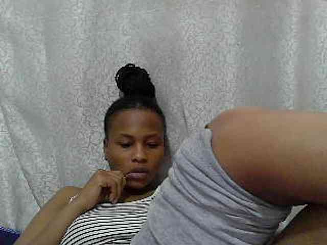 Caroldoly webcam