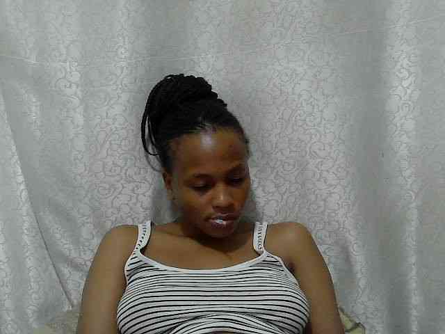 Caroldoly webcam