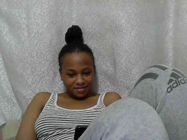 Caroldoly webcam