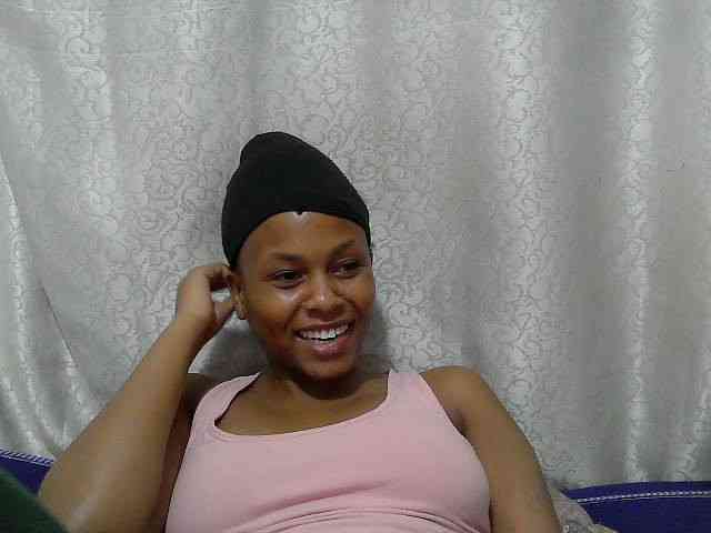 Caroldoly webcam