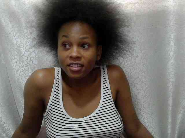 Caroldoly webcam