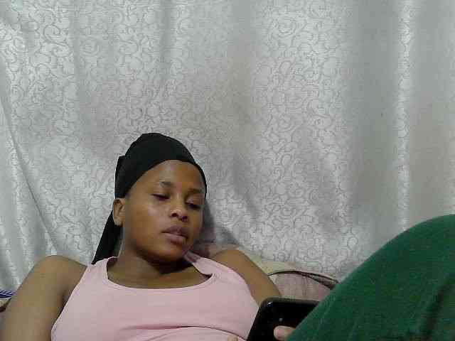 Caroldoly webcam