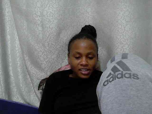 Caroldoly webcam