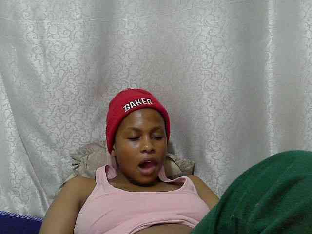 Caroldoly webcam