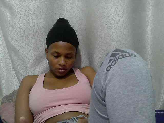 Caroldoly webcam