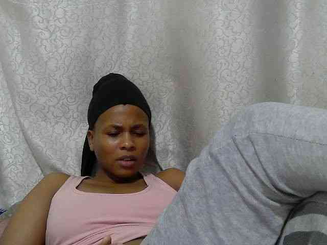 Caroldoly webcam