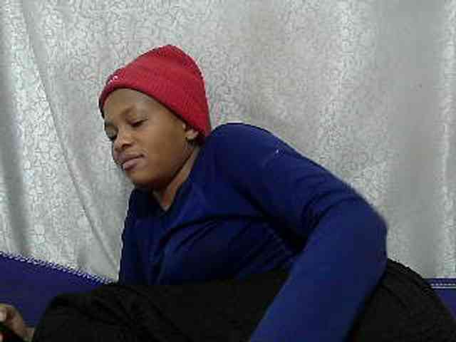 Caroldoly webcam