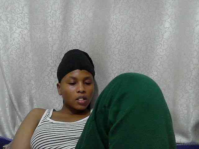 Caroldoly webcam