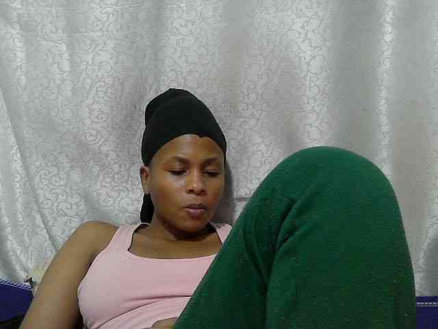 Caroldoly webcam