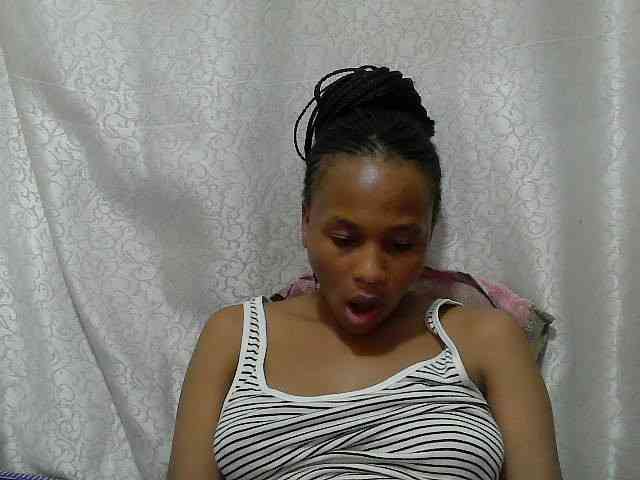 Caroldoly webcam