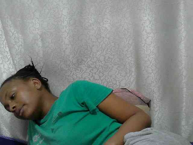Caroldoly webcam