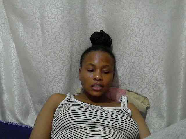 Caroldoly webcam