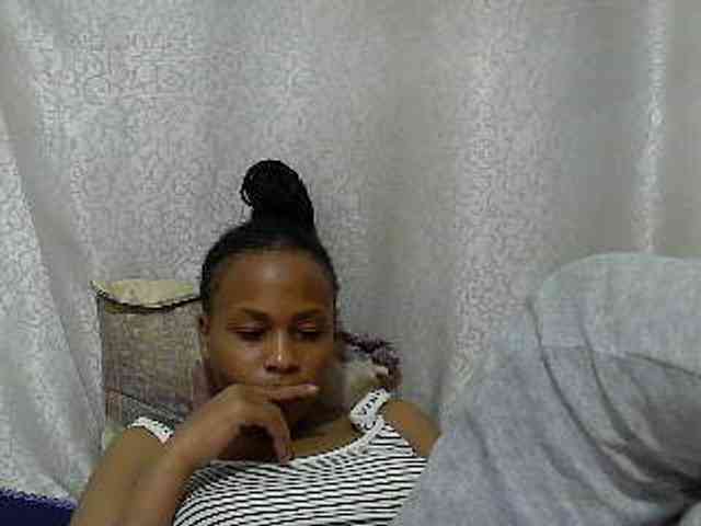 Caroldoly webcam