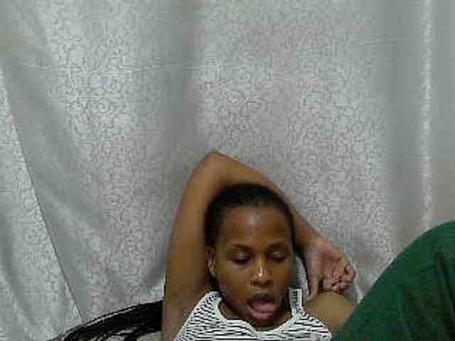 Caroldoly webcam