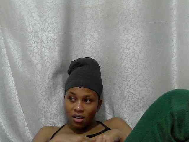 Caroldoly webcam