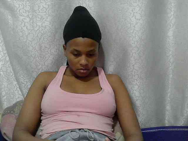 Caroldoly webcam