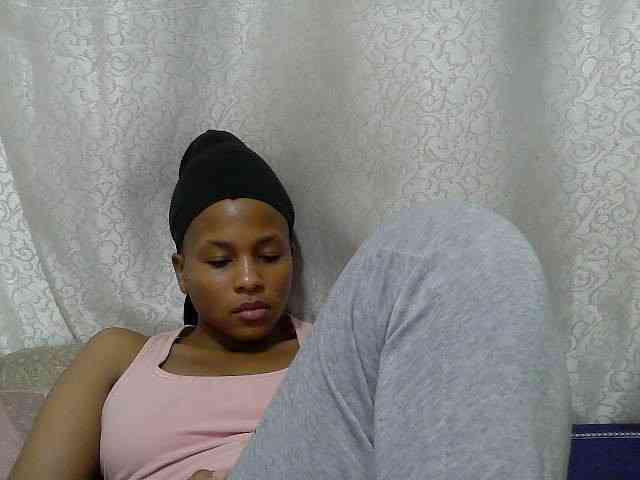 Caroldoly webcam