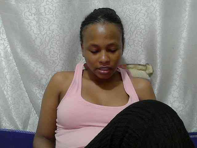 Caroldoly webcam