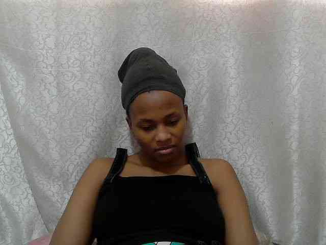 Caroldoly webcam