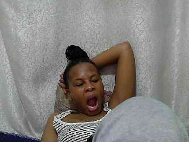 Caroldoly webcam