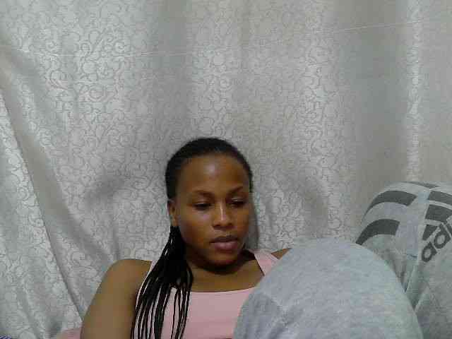 Caroldoly webcam