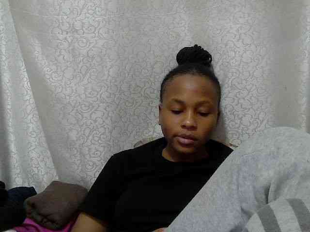 Caroldoly webcam
