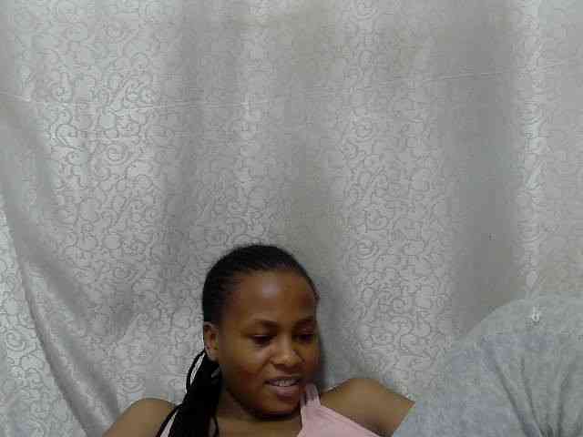 Caroldoly webcam