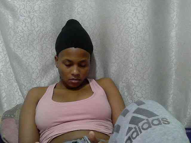 Caroldoly webcam