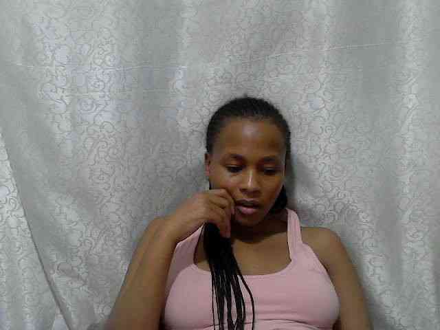 Caroldoly webcam