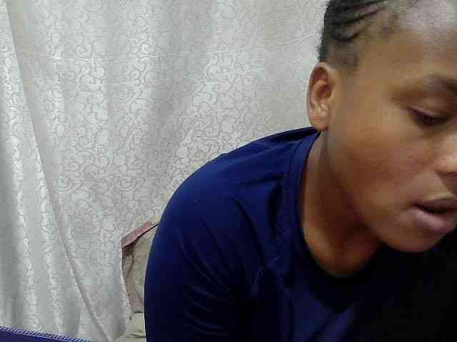 Caroldoly webcam