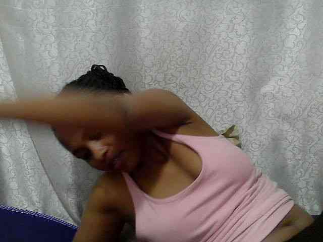 Caroldoly webcam