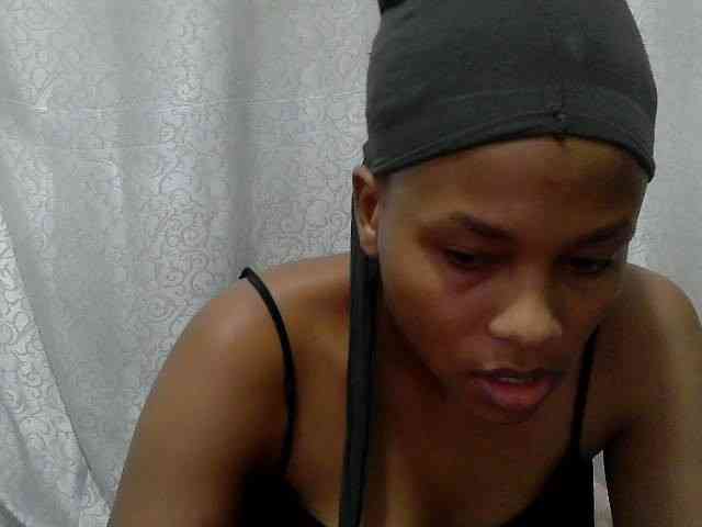 Caroldoly webcam