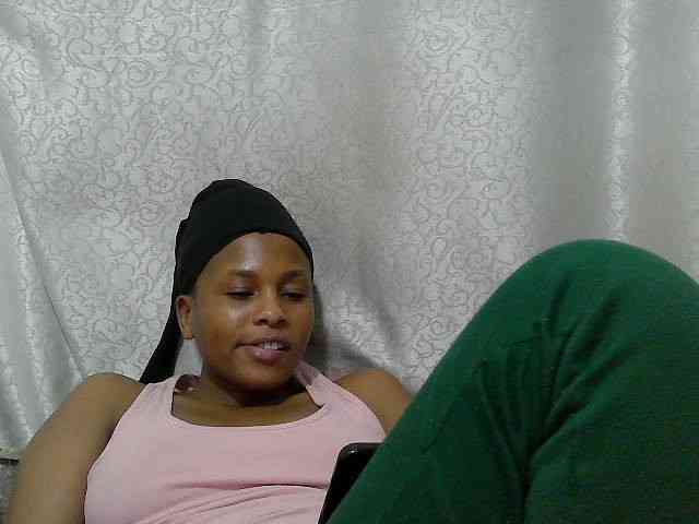 Caroldoly webcam