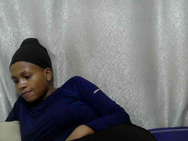 Caroldoly webcam