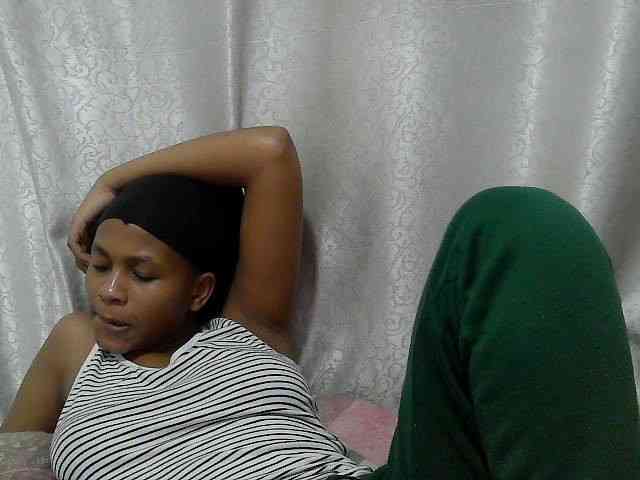 Caroldoly webcam