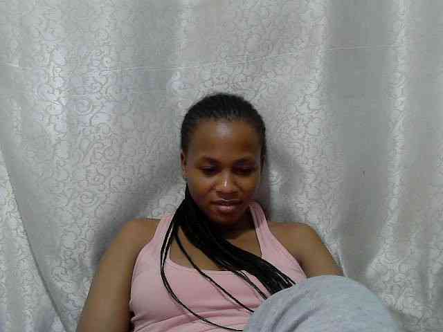 Caroldoly webcam