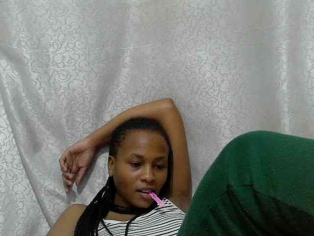 Caroldoly webcam