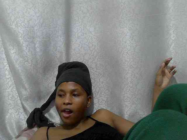 Caroldoly webcam